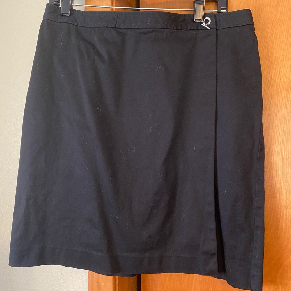 Ann Taylor size 12 black wrap skirt